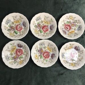 Johnson Brothers Sheraton Floral Center Small  Deep Plates 5” Fruit Dessert